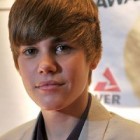 Justin Bieber a trait intr-o casa plina de soareci