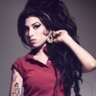 Casa vedetei Amy Winehouse a fost jefuita