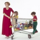 Cu copiii la cumparaturi